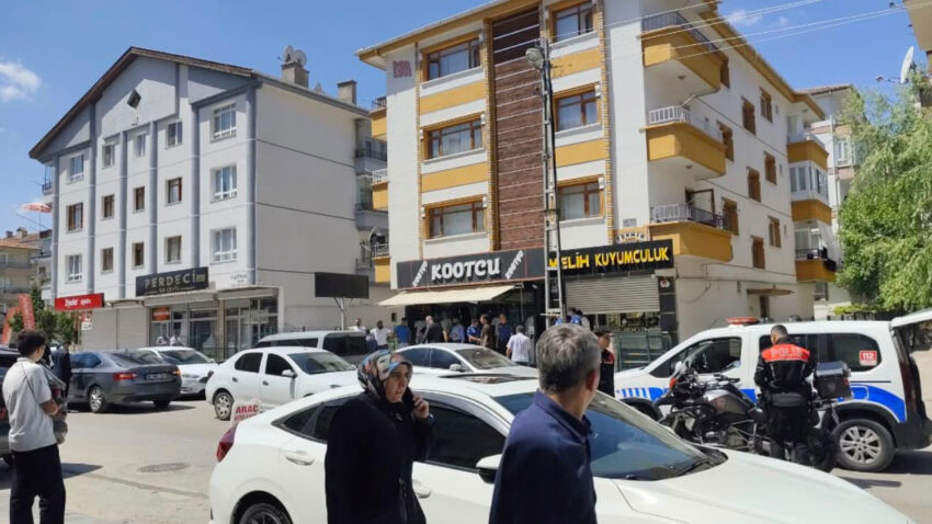 Internetten soygun nasil yapilir diye aratti 2 saatte yakayi ele verdi zDxpKpOG